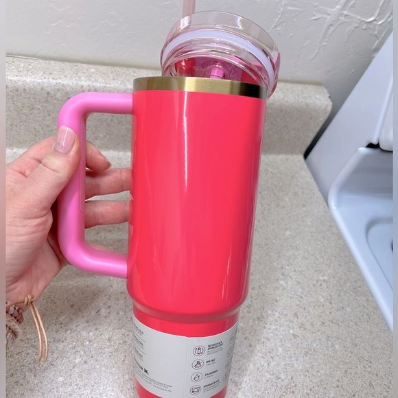 Stanley Quencher H2.0 Flowstate Tumbler - 30oz - Pink Parade - Picture 3 of 16